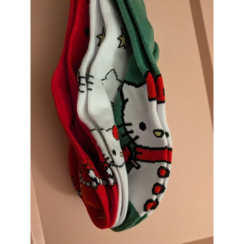 Hello Kitty Christmas Crew Socks Size 9-11 Holiday Sanrio Red Green White 3 Pair